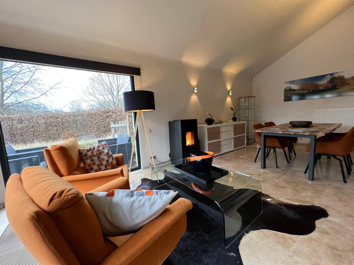 Sakura Lodging Bossut-Gottechain Buitenkant foto
