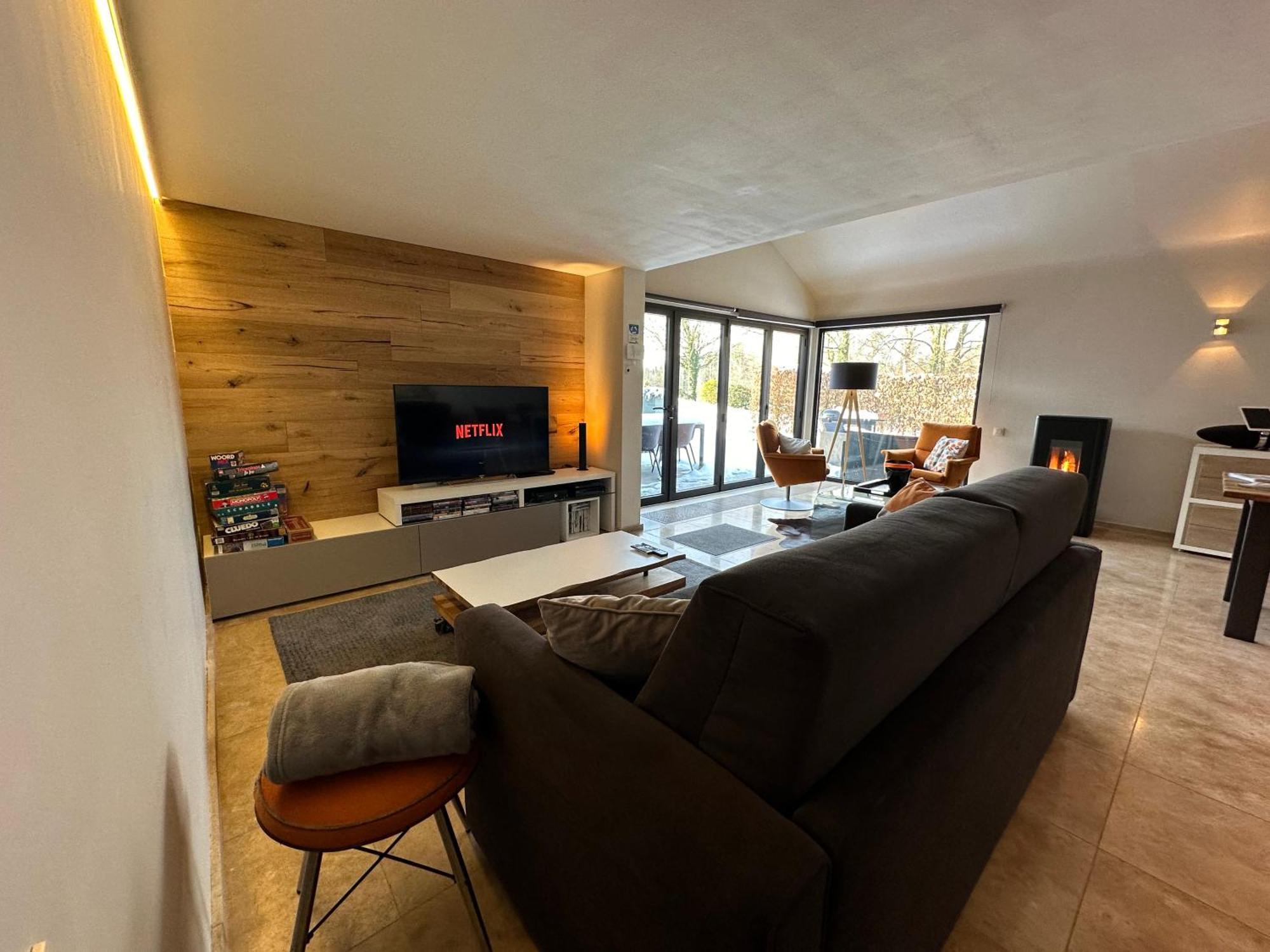 Sakura Lodging Bossut-Gottechain Buitenkant foto