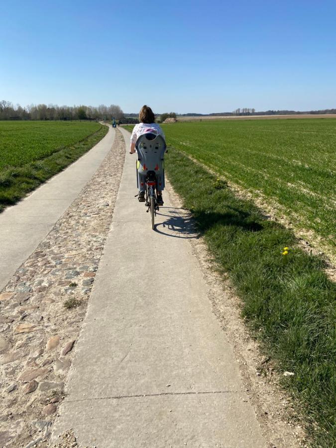 Sakura Lodging Bossut-Gottechain Buitenkant foto